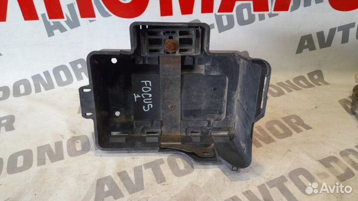 Подставка под аккумулятор Ford Focus 1