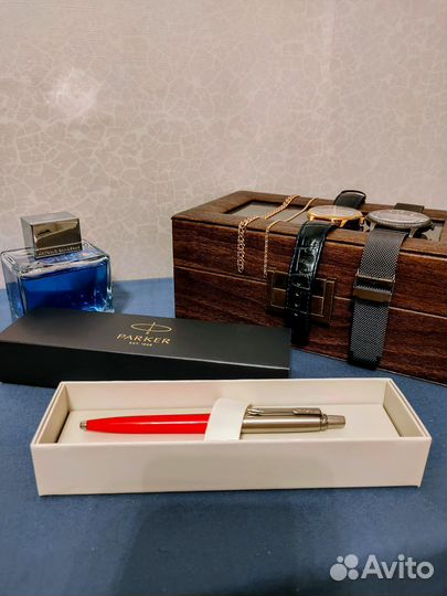 Шариковая ручка parker