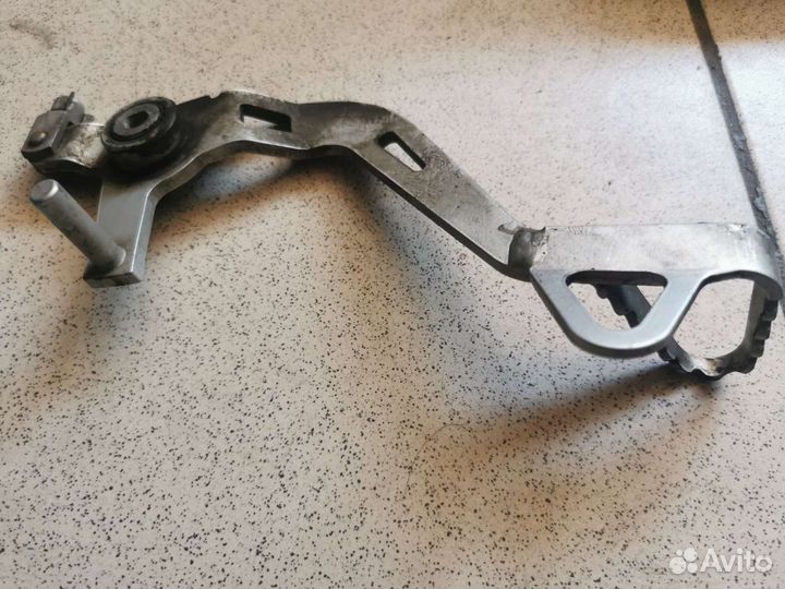 Лапка тормоза bmw r 1200 gs