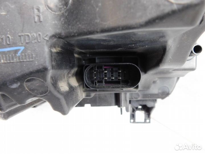 Фара правая Audi Q5/SQ5