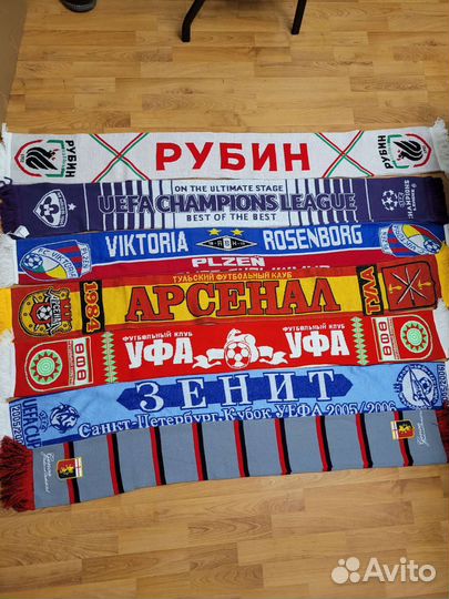 Хоккейные и футбольные шарфы