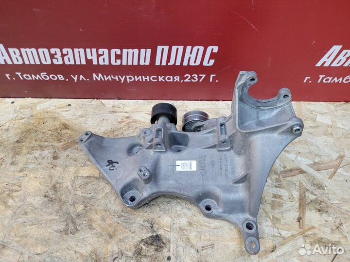 Кронштейн генератора Renault Duster