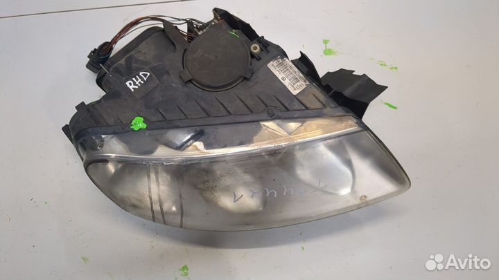 Фара (передняя) Volkswagen Touareg, 2005