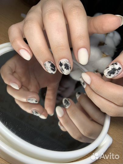 Маникюр с покрытием гель-лаком