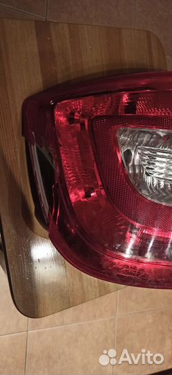 Фонарь задний левый Skoda Rapid VAG 5JH 945 111