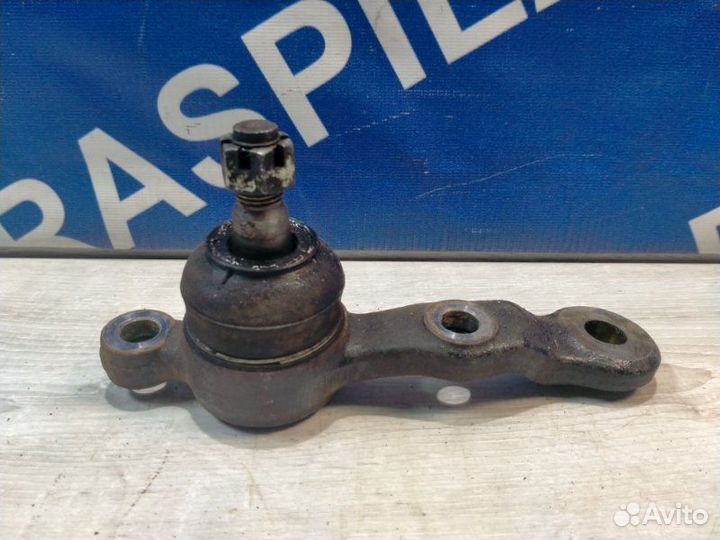 Шаровая опора передняя правая Toyota Mark Ii GX105