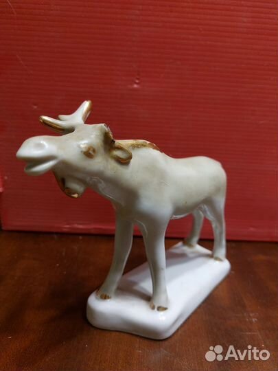 Фарфоровые статуэтки СССР и стеклянные