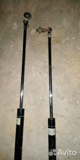 Газлифт багажника Тойота Таун Айс