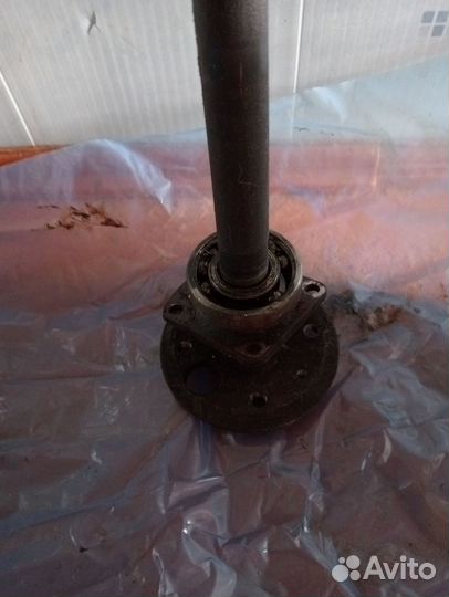 Полуось заднего моста Лада 2101-07 навая