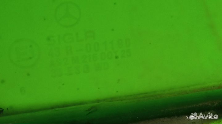 Форточка двери задней левой для Mercedes-Benz W124