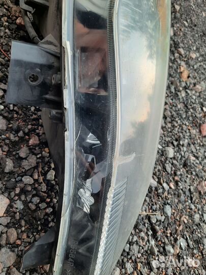 Фара правая mitsubishi outlander xl