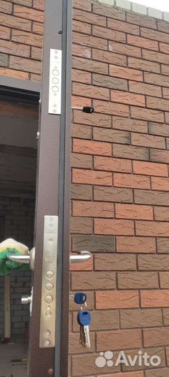 Дверь входная металлическая уличная