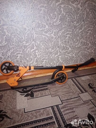 Самокат с большими колесами