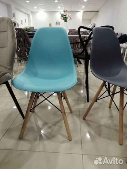 Стул новый «Eames DSW»