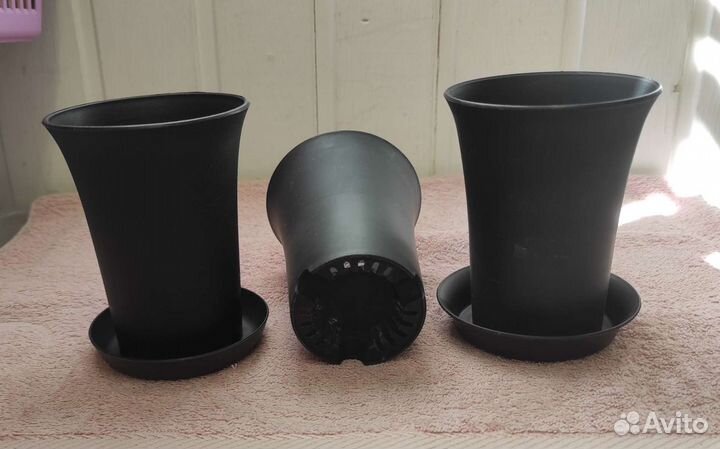 Горшки пластиковые б/у