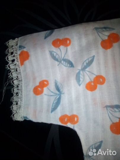 Распашонка и чепчик 