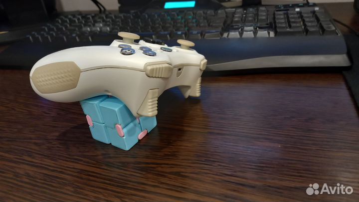 Геймпад MSI Force GC30 V2