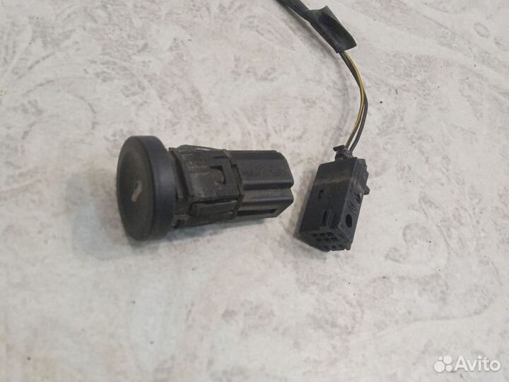 Кнопка открывания багажника на ford fusion