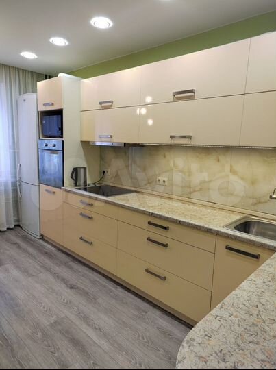 3-к. квартира, 76,9 м², 1/10 эт.