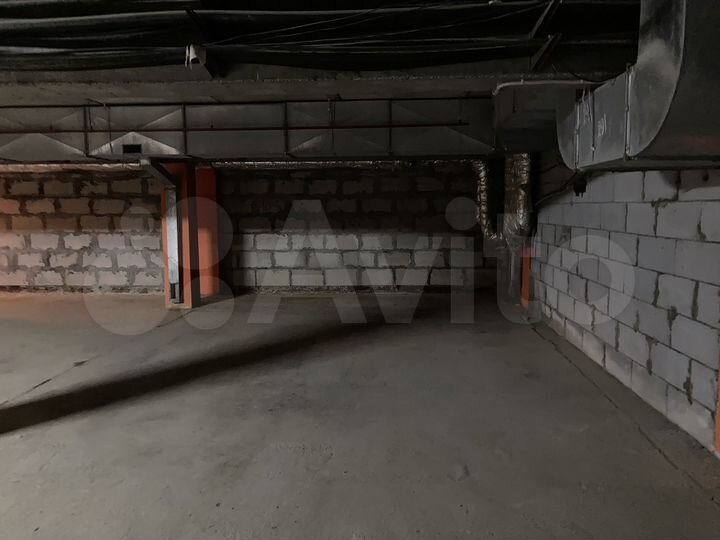 Машиноместо, 15 м²