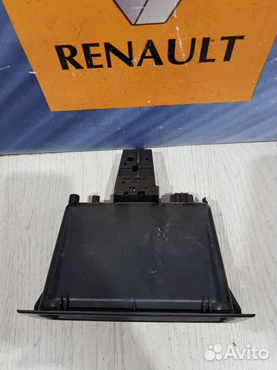Ящик передней консоли Renault duster