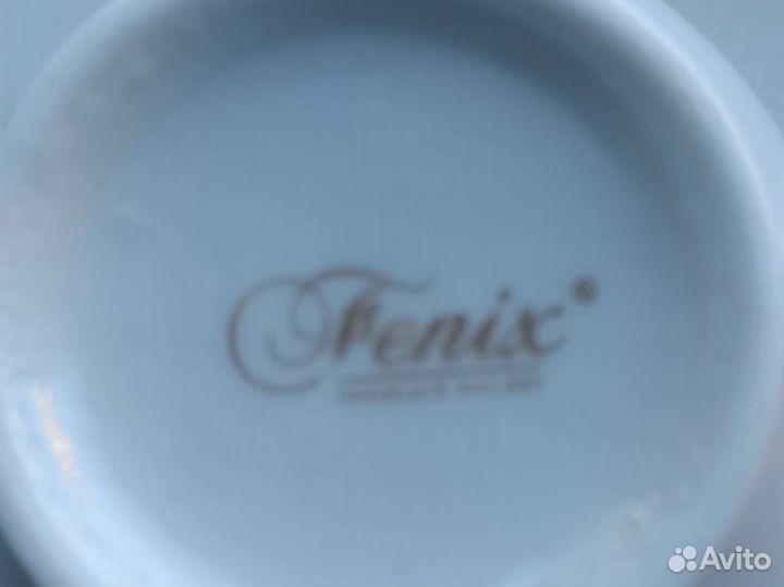 Фарфоровый чайный сервиз