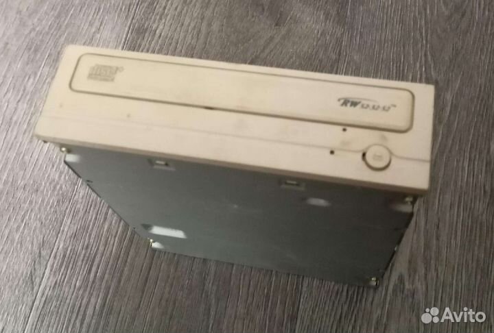 Дисковод IDE