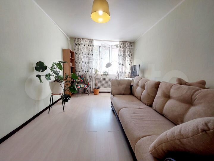 3-к. квартира, 83,4 м², 1/9 эт.