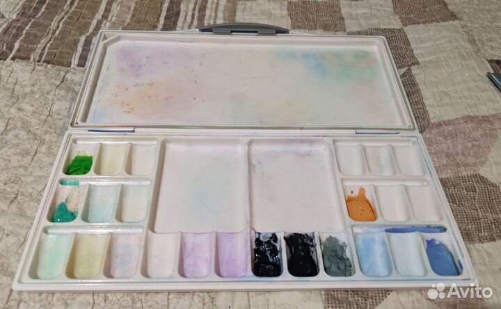 Герметичная палитра для акварели Малевичъ