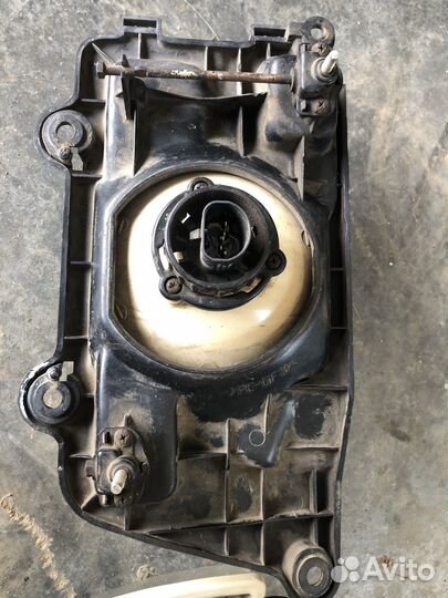 Фары на kia sportage 1