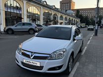 Opel Astra 1.8 MT, 2011, 240 000 км, с пробегом, цена 680 000 руб.