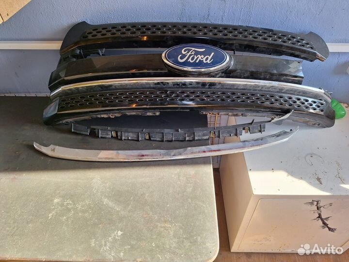 Запчасти для Ford Explorer 5