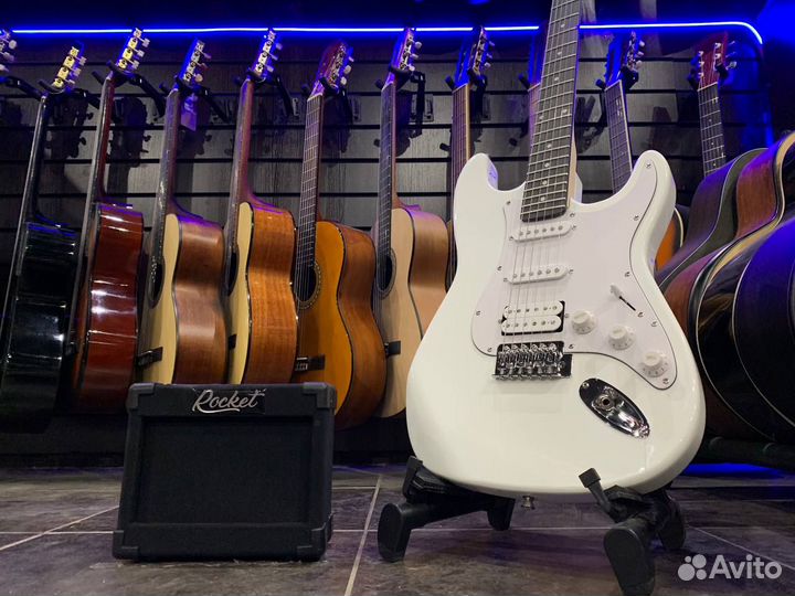 Электрогитара Strаtосаstеr + Комбик 5Вт