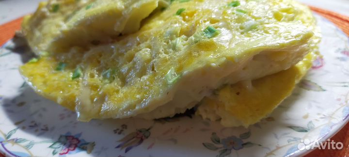 Домашние куриные и утиные яйца