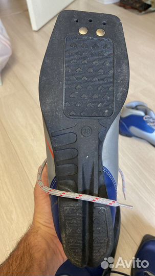 Лыжные ботинки