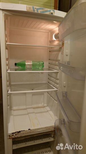 Холодильник indesit