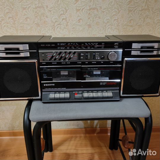 Двухкассетная магнитола sanyo MW211LO