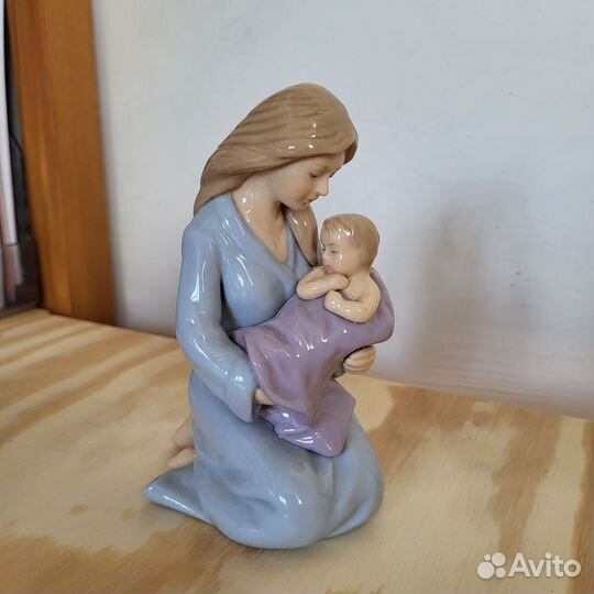 Статуэтка фарфоровая Pavone Италия