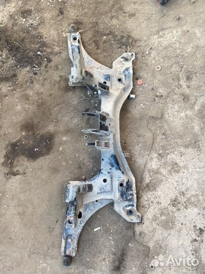 Подрамник Kia Spectra