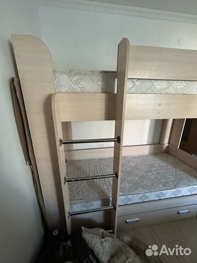 Двухъярусная кровать бу + шкафы