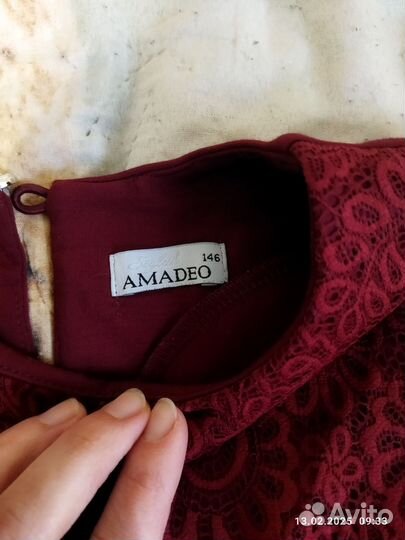 Платье для девочки бордовое