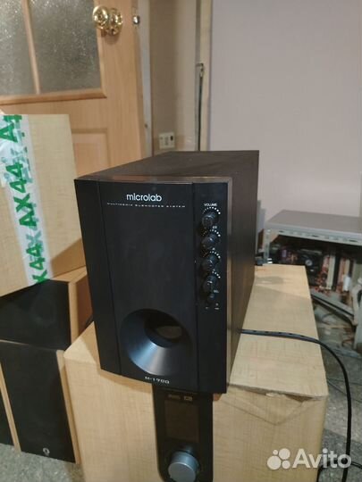 Сабвуфер Mikrolab M-1700
