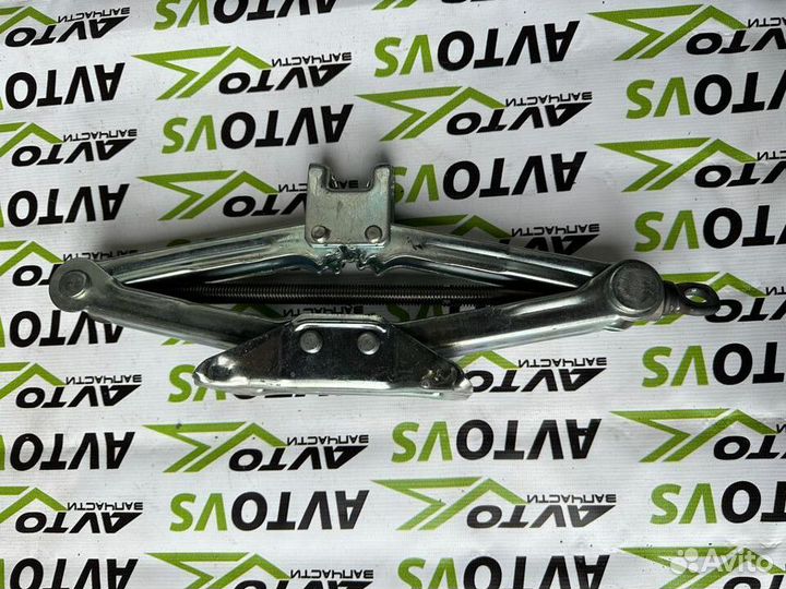 Домкрат toyota оригинал