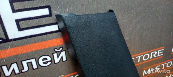 Обшивка стойки левая Mercedes-Benz E-Class W212