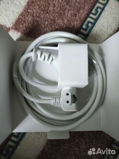 Блок питания apple lPAD 10 W