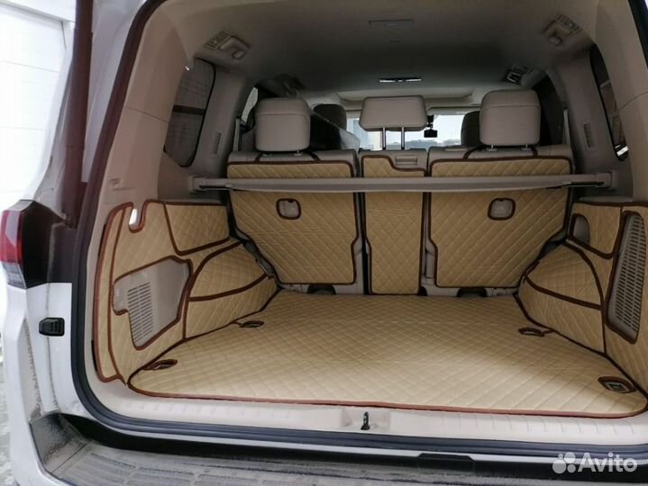 Автоковрики люксв багажник Toyota Raize