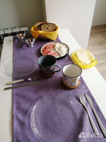 Дорожка на стол и подушки для стульев