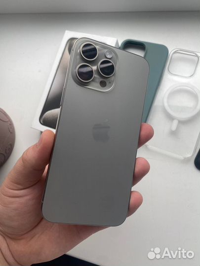iPhone 15 Pro Max, 256 ГБ