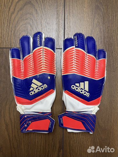 Вратарские перчатки Adidas Fingersave размер 8