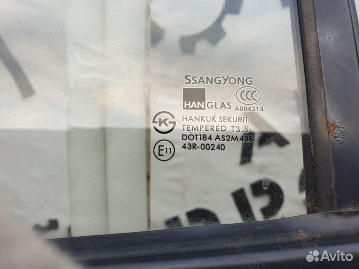 Стекло двери заднее левое Ssang Yong Kyron